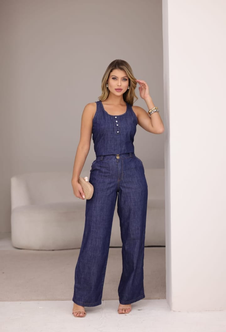CONJUNTO DE BLUSA REGATA E CALÇA PANTALONA JEANS