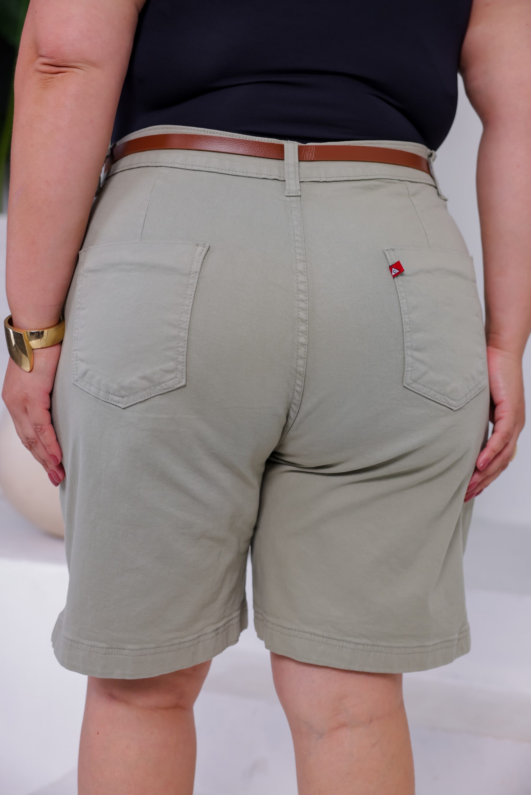 Bermuda Jeans com cinto, plus size - Imagem 9