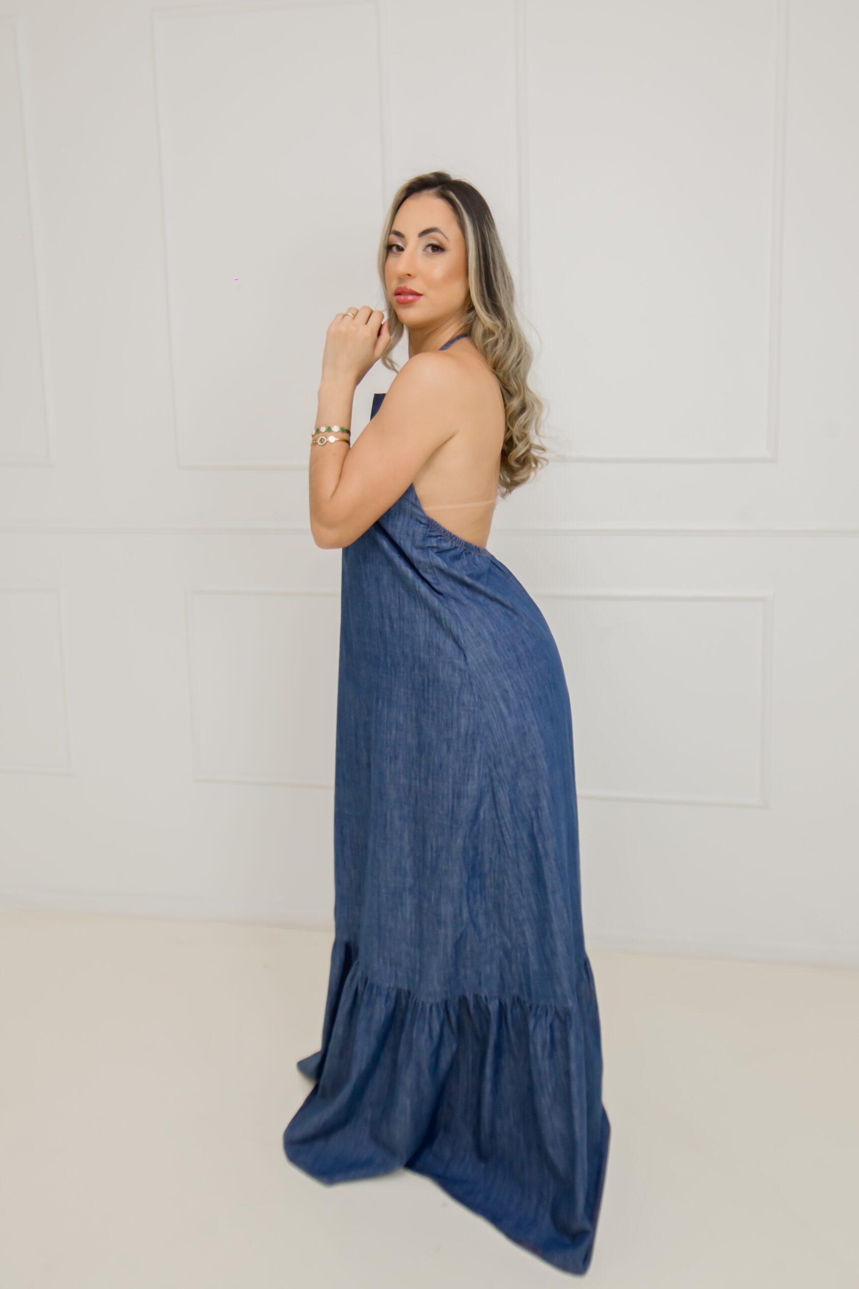 Vestido Longo Premium Jeans, gola americana com costa nua - Imagem 3