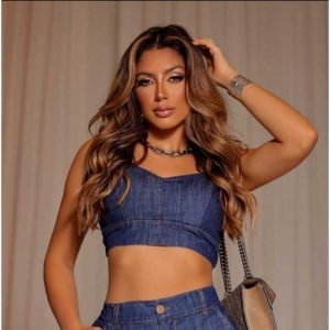 Cropped Jeans  - Elásticos nas costas, alça ajustável, e plus size