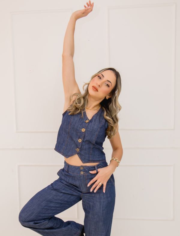Conjunto Colete Jeans Com Botões e Calça Pantalona Jeans Cintura Alta - Imagem 8
