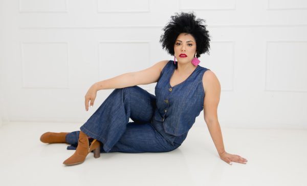 Conjunto Cropped e Calça Pantalona Jeans Plus Size - Imagem 4
