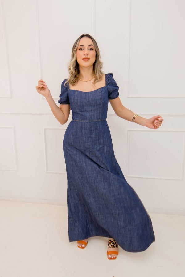 Vestido Longo Jeans de manga, com fenda na perna