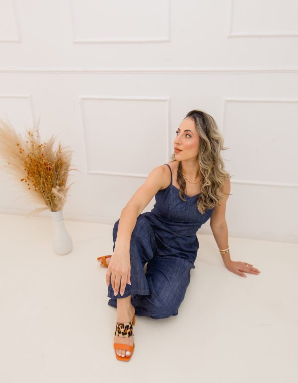 Macacão Jeans Feminino de alcinha - Imagem 8